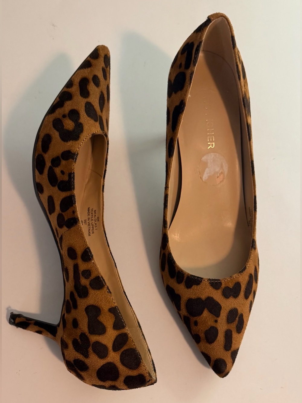 Marc Fisher Leopard Print Pointed-Toe Kitten Heel Pumps Size 6